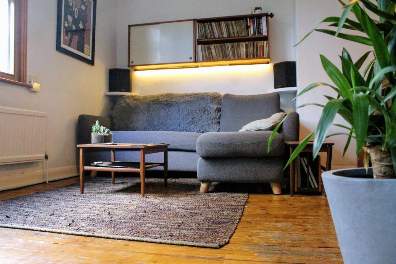 Traditional Victorian 2 Bed In Cobbled Street + Mod Cons - Full Home Londra Esterno foto